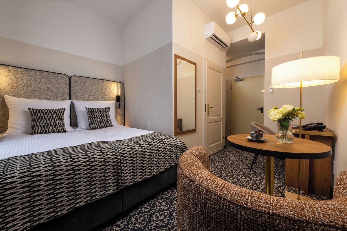 Standard Single Room