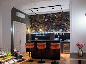 Bar (in der Unterkunft)