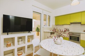 Appartement, vue mer | Cuisine privée