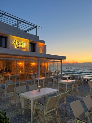 Front of property - Aporte Hotel  (Çeşme)