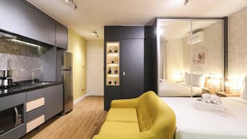 Studio | Blackout drapes, iron/ironing board, free WiFi