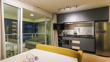 Studio | Blackout drapes, iron/ironing board, free WiFi