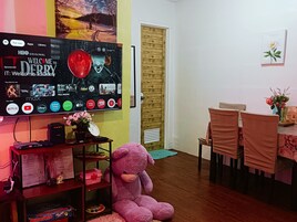 Casa, 1 quarto, acessível, para fumantes | Sala de estar | Livros