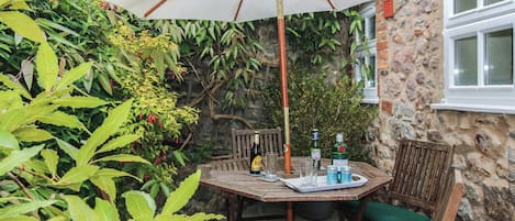 Khu ẩm thực ngoài trời