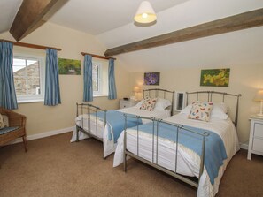 2 室のベッドルーム、客室ごとに異なる装飾、客室ごとに異なるインテリア、WiFi (無料)