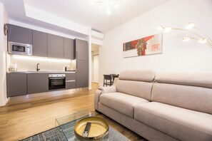 Comfort-Apartment, Stadtblick | Wohnbereich