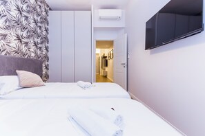 Lejlighed - 2 soveværelser | Arbejdsområde til bærbare computere, strygejern/strygebræt, gratis Wi-Fi