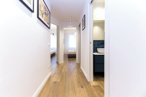 Exterior - Chic apartments in Piazza Dante (Genoa)