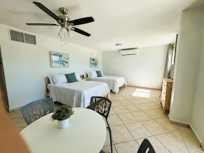 1 chambre, Wi-Fi gratuit, draps fournis