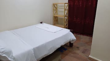 Chambre Double, vue colline