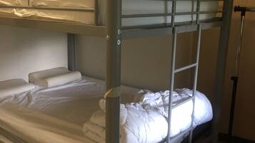 2 bedrooms, travel cot