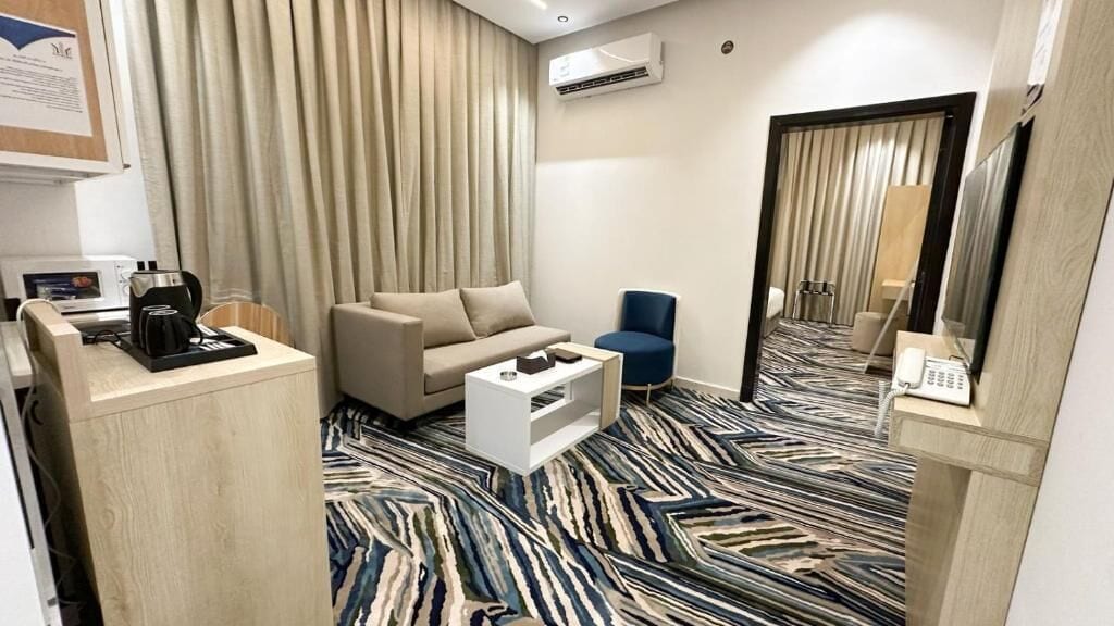 Superior Studio | Living area