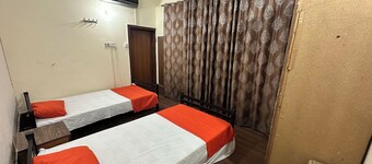 Professional Lahore Hostels
