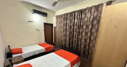 Professional Lahore Hostels