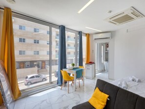 1 غرفة نوم ومكتب ومكواة/لوح كي وواي فاي