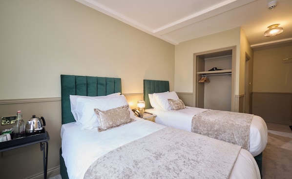 Habitación estándar con 2 camas individuales | Wifi gratis 