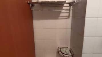 Double Deluxe Studio with City View | Bathroom | Shower, free toiletries, towels, soap