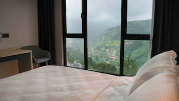 Suite, Valley View | Premium bedding, minibar, in-room safe, desk
