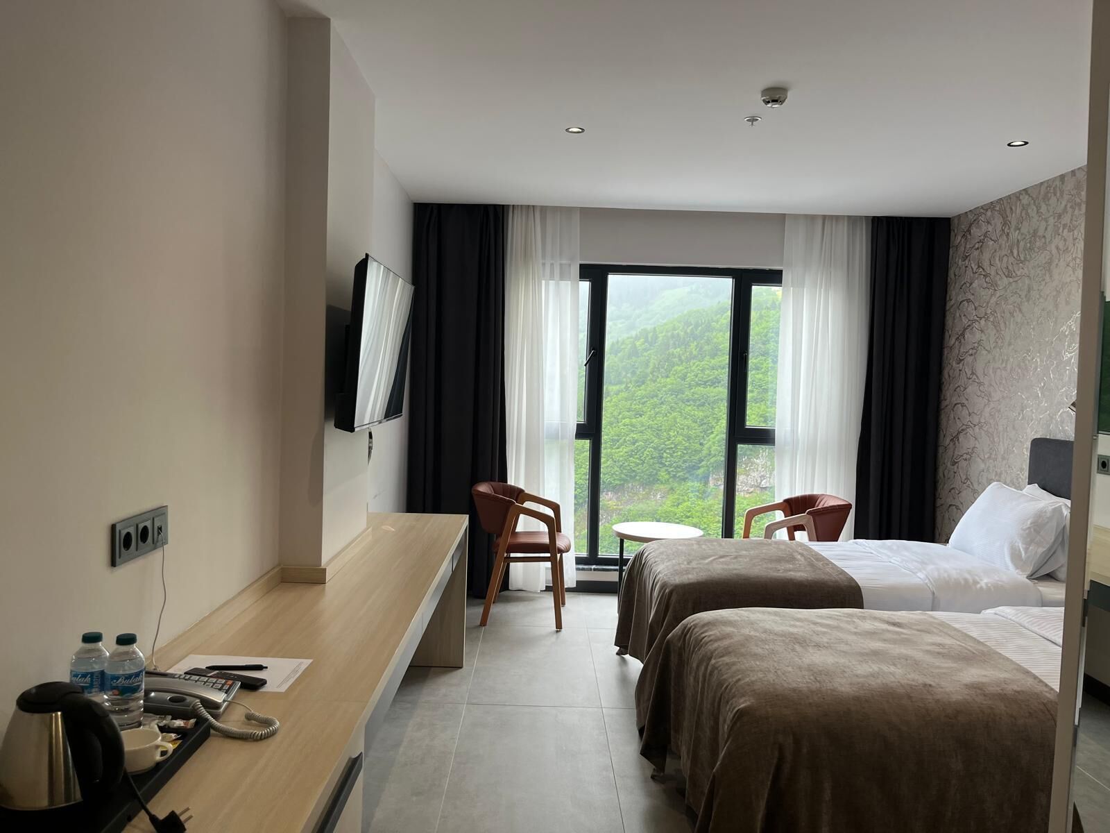 Superior Twin Room, Valley View | Premium bedding, minibar, in-room safe, desk