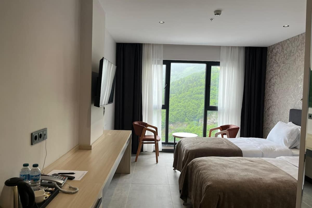 Superior Twin Room, Valley View | Premium bedding, minibar, in-room safe, desk
