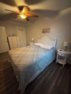 1 habitación, tabla de planchar con plancha y wifi gratis