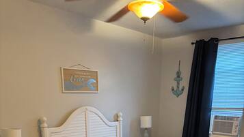 1 bedroom, iron/ironing board, free WiFi