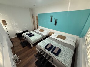 4 habitaciones, tabla de planchar con plancha y wifi gratis 