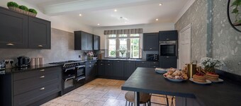 Lower Shockerwick Lodge