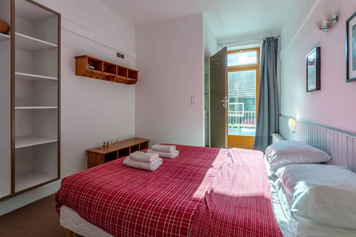 Standard Double Room, Mountain View | Free WiFi