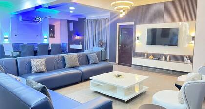 Royal 5-Bedroom Ocean View Penthouse Apartment