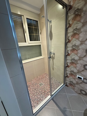Hair dryer, towels, soap, toilet paper