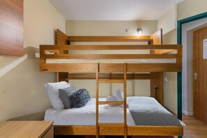 1 bedroom, in-room safe, travel crib, free WiFi
