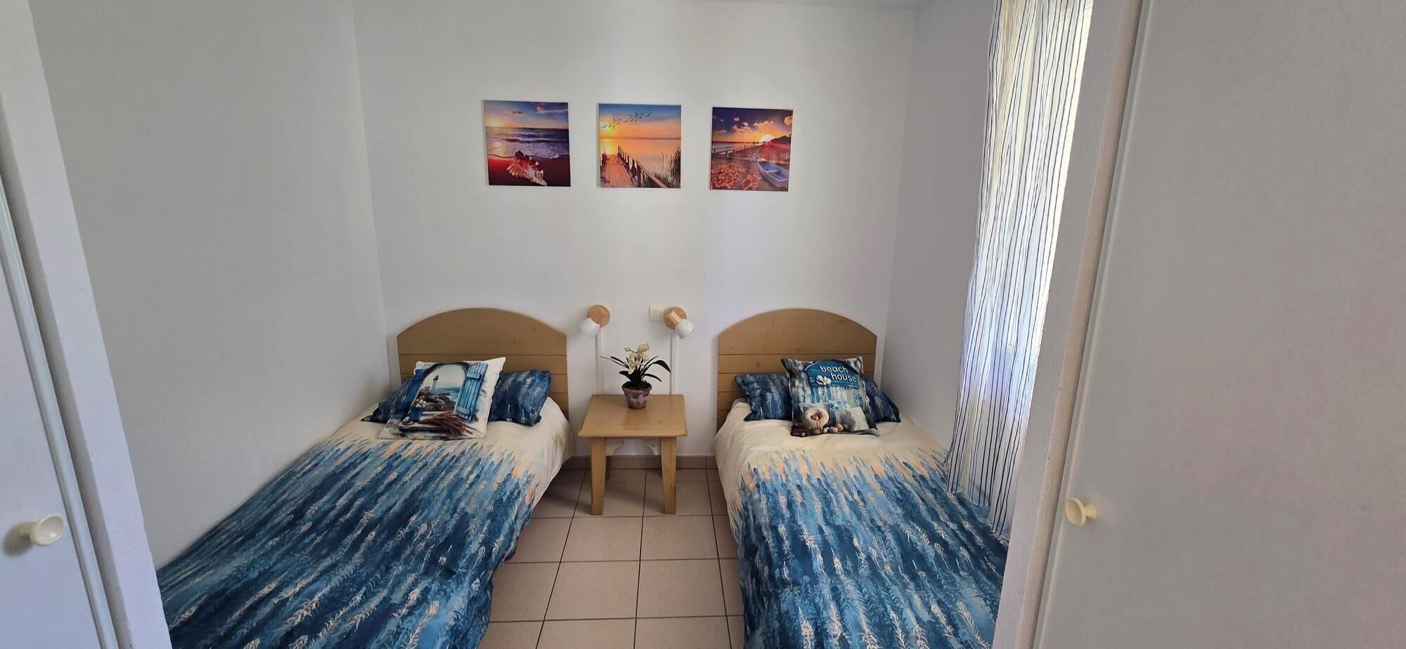 3 bedrooms, bed sheets, wheelchair access