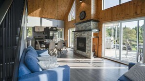 Unclassified image, 5 of 66, button - Lake Access Chalet with Hot Tub & Fire Pit (St-Raymond)