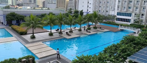 Apartamento, 1 habitación, balcón, vistas a la ciudad | Piscina | Una piscina al aire libre