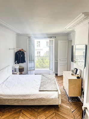 3 chambres, fer et planche à repasser, Wi-Fi gratuit, draps fournis