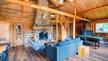 TV, fireplace, offices