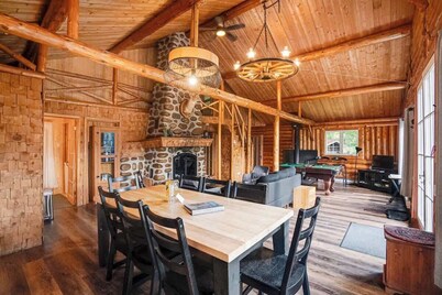 Riverside Log Cabin with Hot Tub and Fireplaces