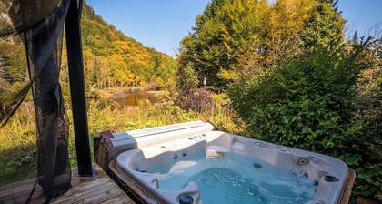 Winter Wonderland Chalet with Fireplace & Hot Tub
