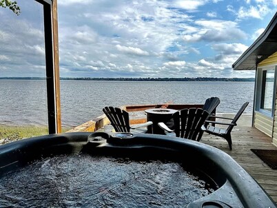 St. Lawrence River Views: Hot Tub & Fire Pit