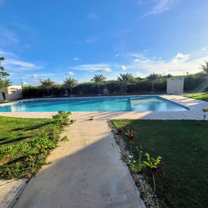 Pool - Two-bedroom villa in Residential with common swimming pool (Punta Cana)