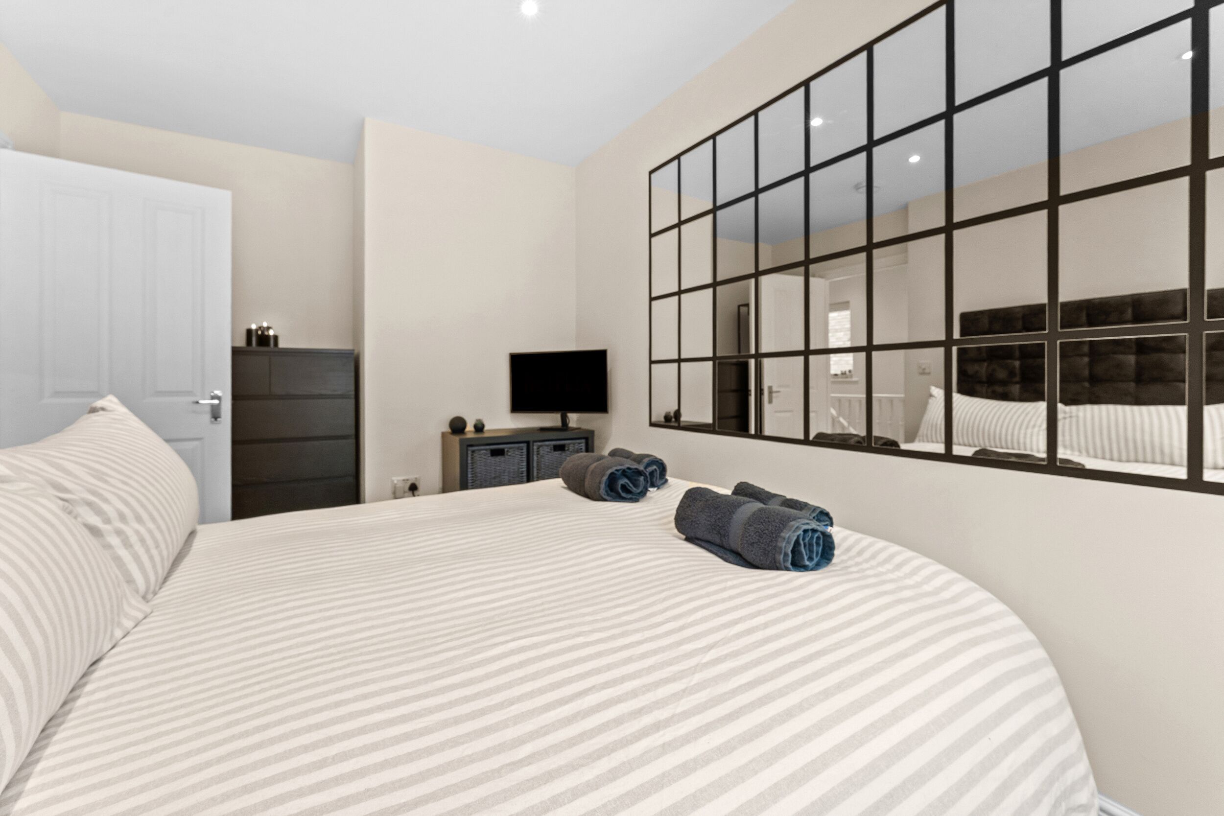 3 Schlafzimmer, individuell dekoriert, individuell eingerichtet