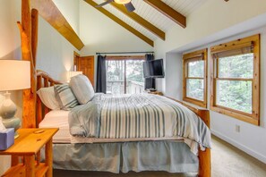 3 soverom, strykejern/-brett, wi-fi og sengetøy