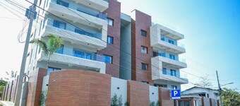 Eke Hotel. Studio 301. [ Eterna Primavera]