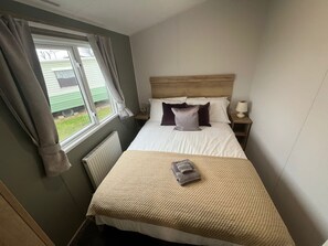 3 bedrooms, free WiFi - 8 Guests - Swimming Pool - 1min to the Beach (King's Lynn)