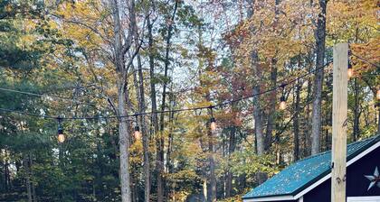 2-bedroom Pet friendly Lake Huron Cottage with Hot Tub in Greenbush