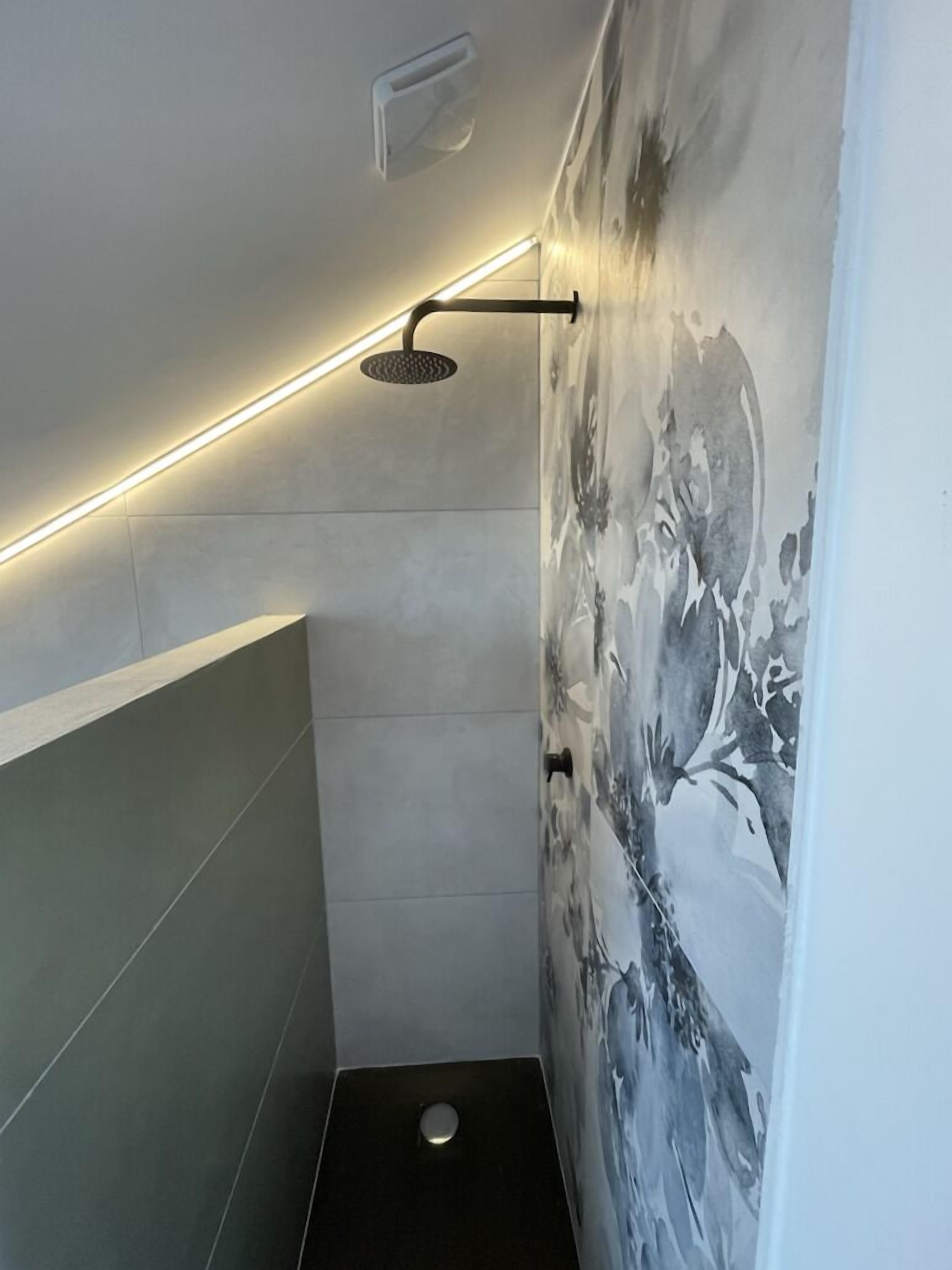 Economy-Studio, 1 Doppelbett | Badezimmer | Dusche, kostenlose Toilettenartikel, Haartrockner, Bidet