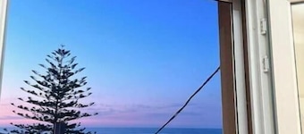 Appartement lumineux – Bright Flat near the Beach