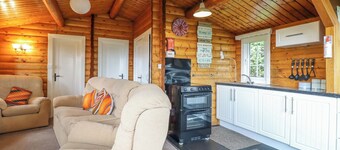 Y Bwthyn Pren, Cabin 209,