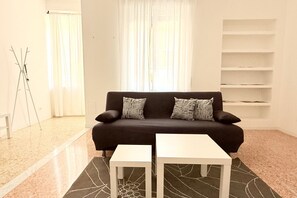 TV - SE184 - Senigallia, comfortable three-room apartment in the historic center (Senigallia)